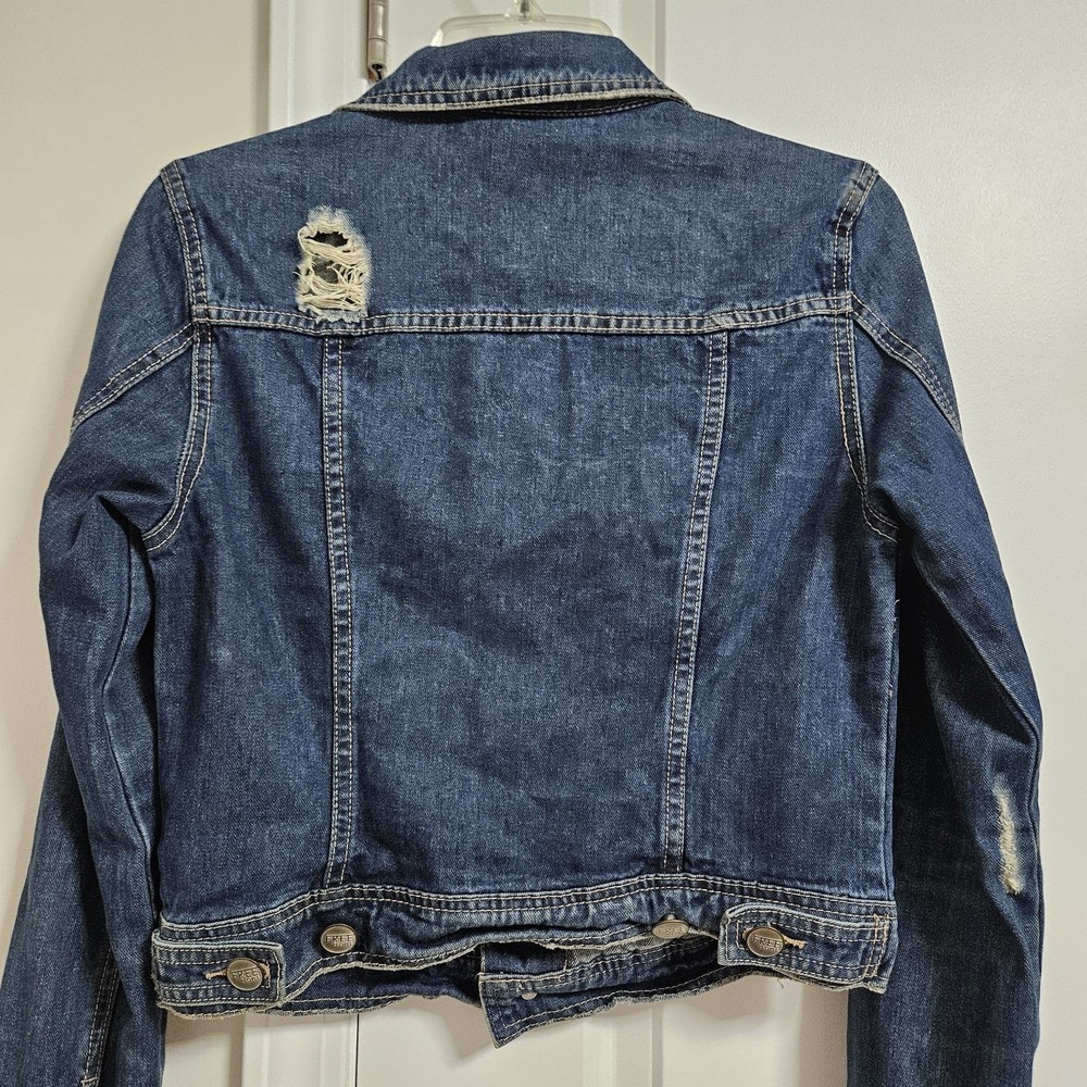 Free People Denim Jacket Womens 4 Blue Distressed Cropped Button Front‎ Bohemian - Picture 9 of 10